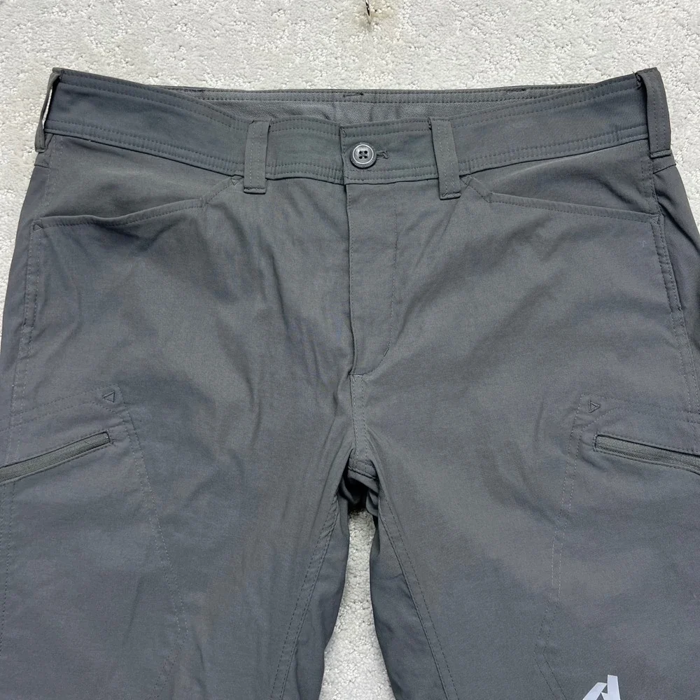 Eddie Bauer tiny hole